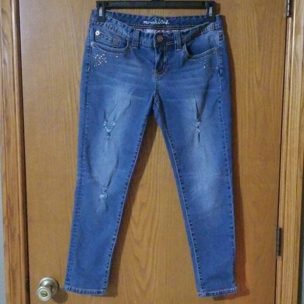 Maurices jeans